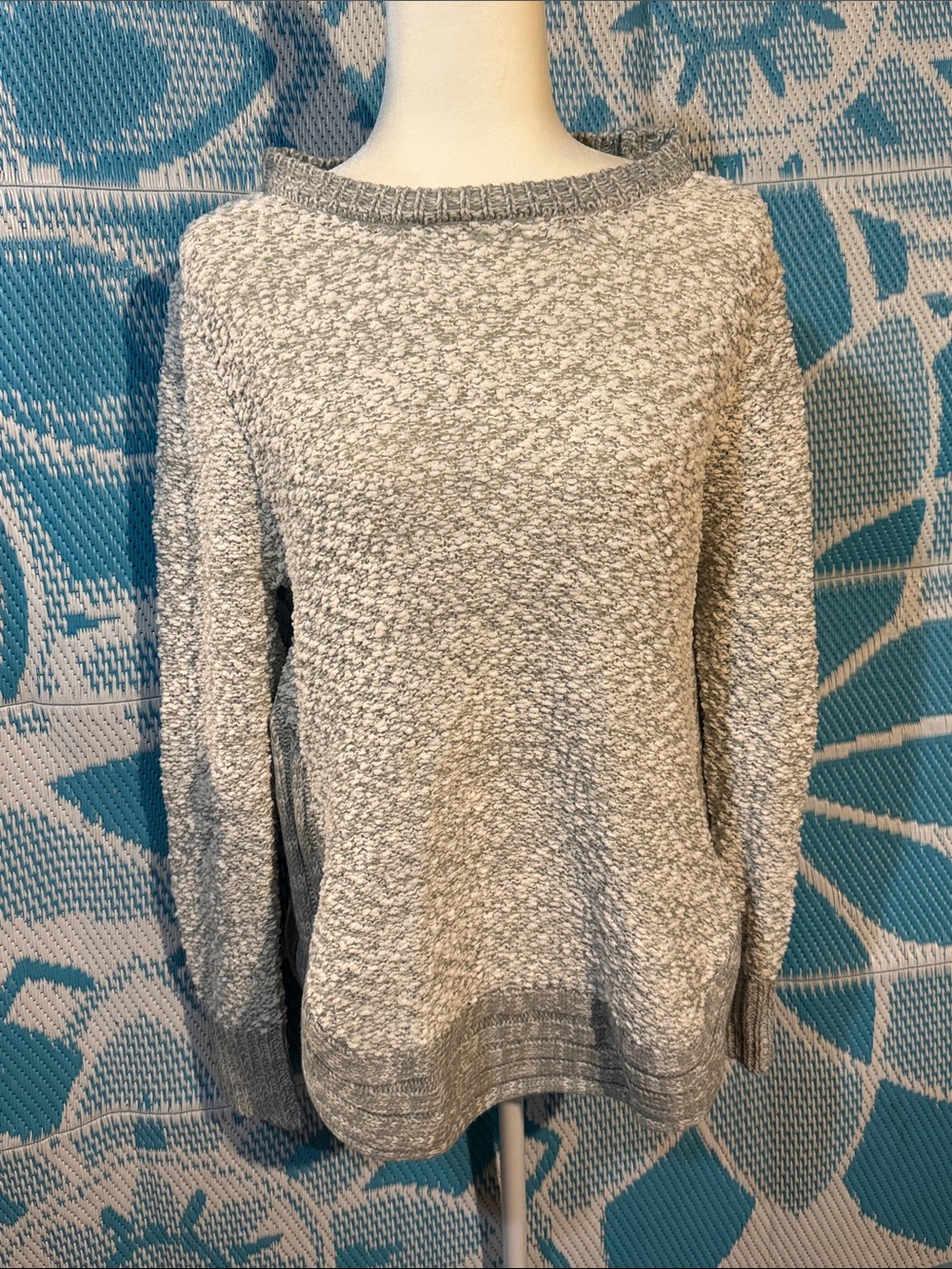 NWT LOFT Heathered Gray Crewneck Sweater Size Medium